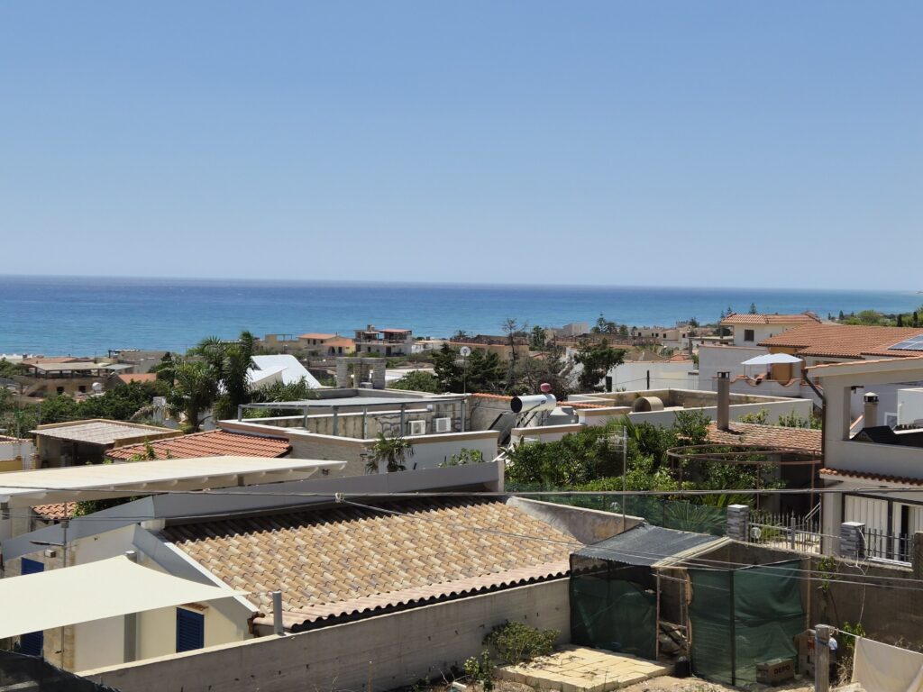 dovolenka sicilia villa zagara ubytovanie pláž na ostrove výhľad z apartmánu na more